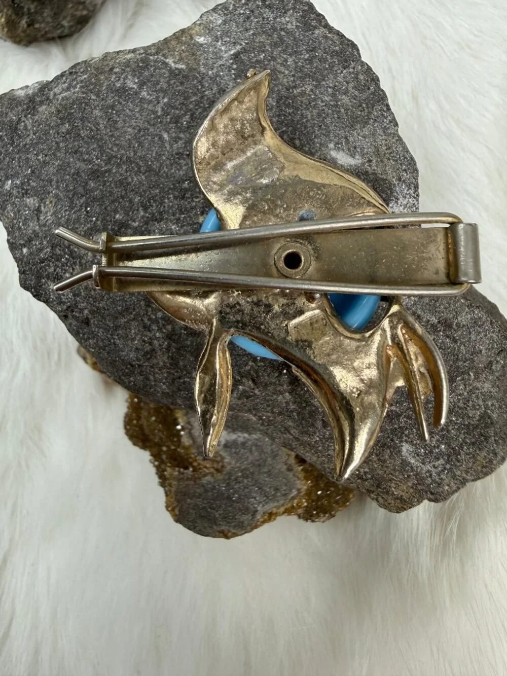 Vintage Turquoise Plastic Cab Fish Barrette Gold Tone